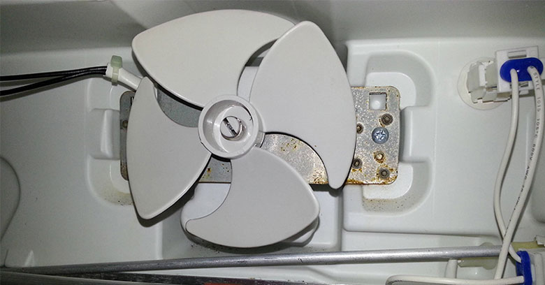 Quạt gió và damper bên trong tủ lạnh LG Side by Side